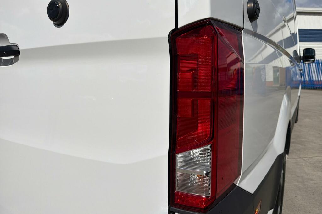 Volkswagen Crafter Cr35 Panel Van Commerce Plus Grey #18