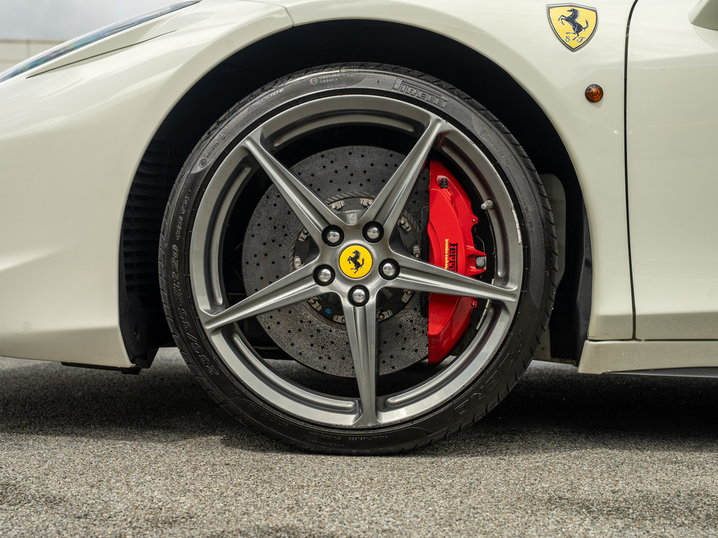 Ferrari 458 4.5L Spider Dct Red #40