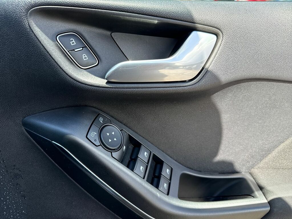 Ford Fiesta Hatchback Green #27