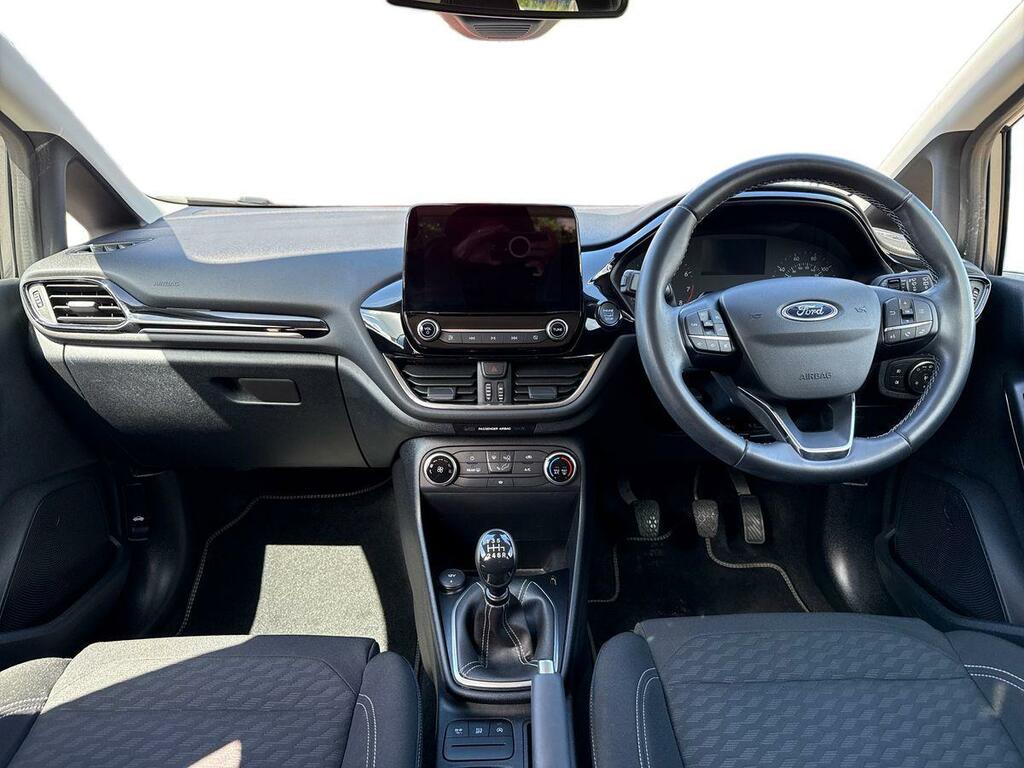 Ford Fiesta Hatchback Green #10