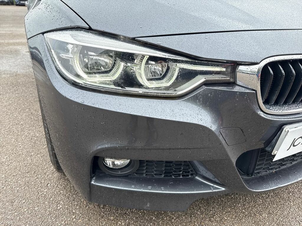 BMW 3 Series Saloon Blue #32