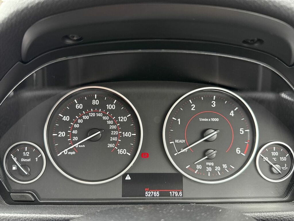 BMW 3 Series Saloon Blue #15