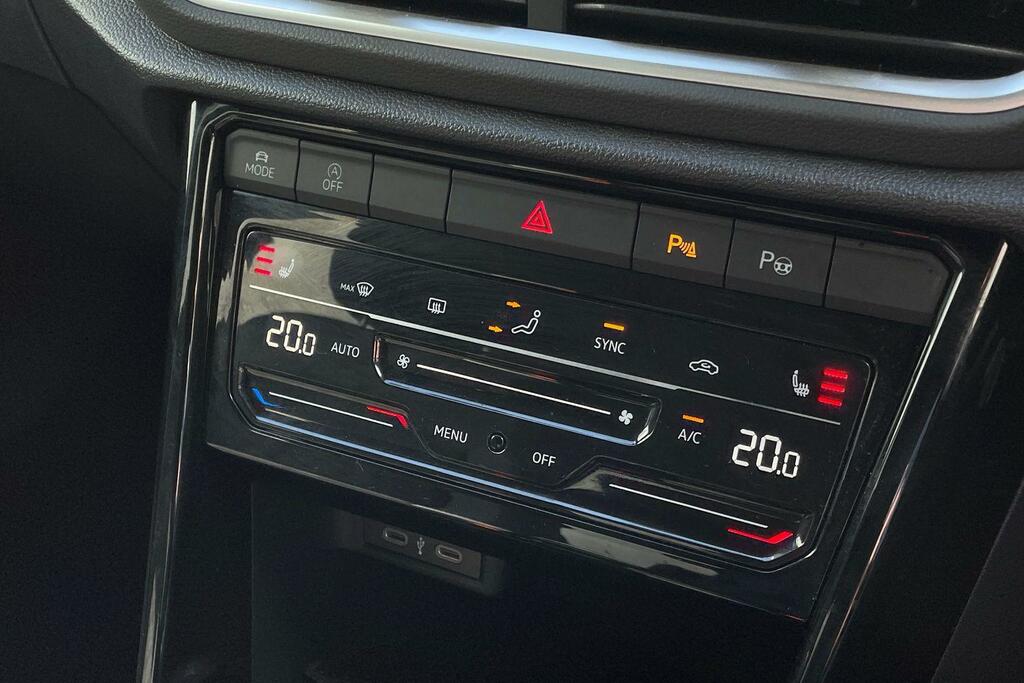 Volkswagen T-Roc Black Edition Black #34