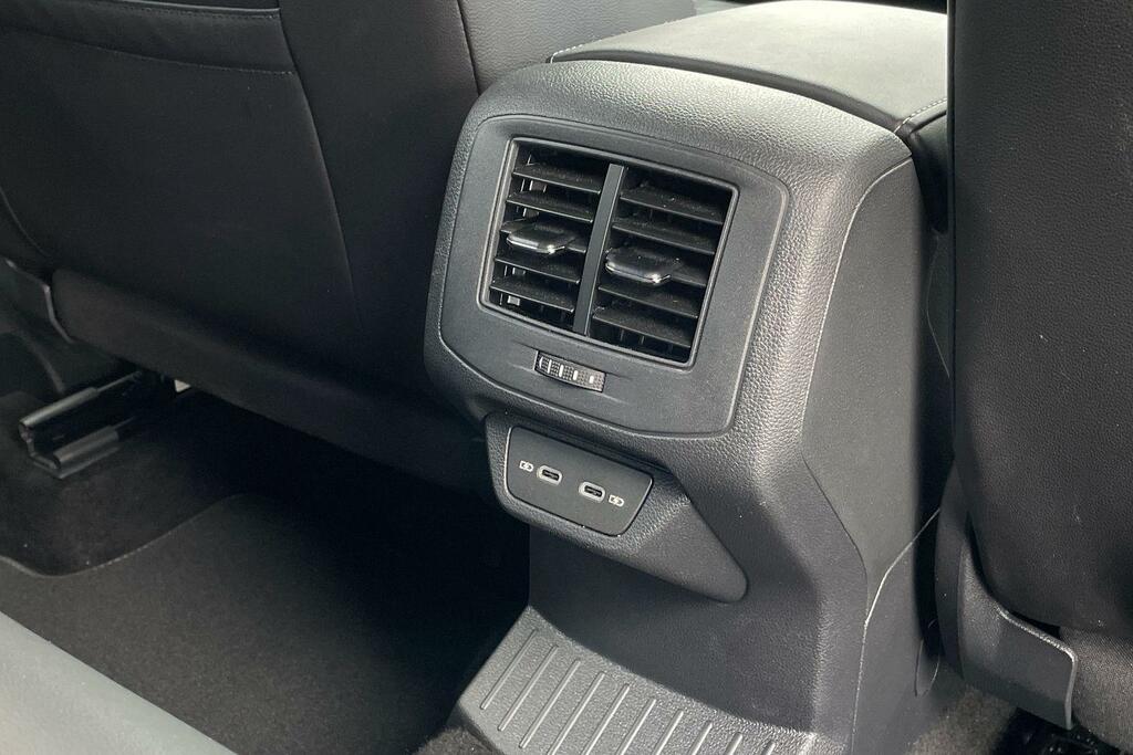 Volkswagen T-Roc Black Edition Black #27