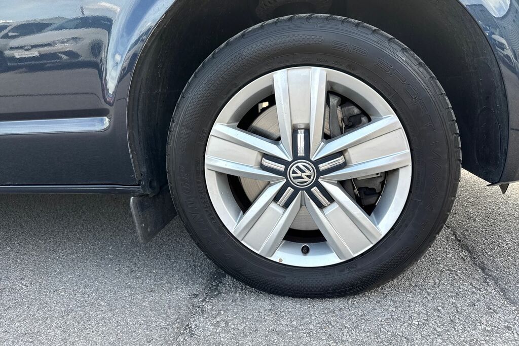 Volkswagen California Mpv Blue #5