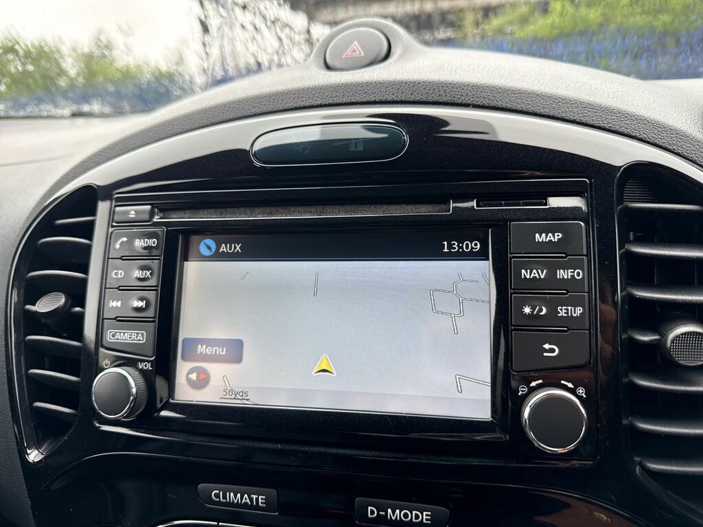 Nissan Juke Tekna Black #41