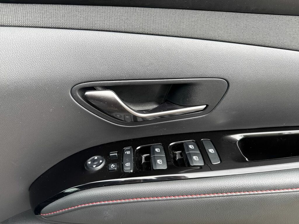 Hyundai Tucson Ultimate Black #29