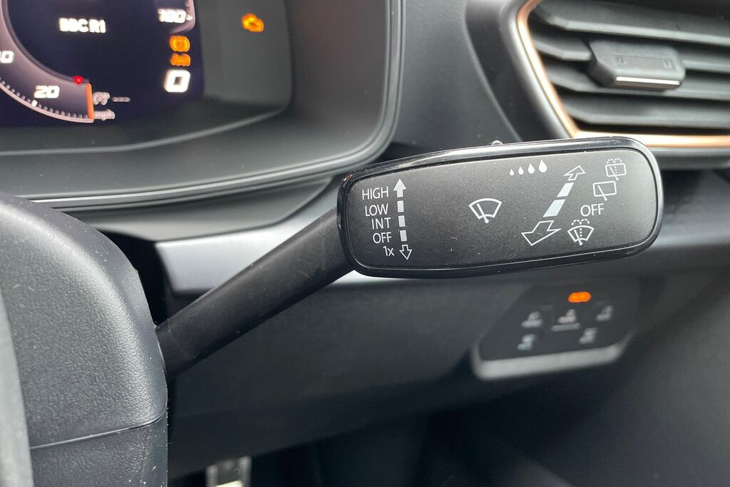 Cupra Formentor 1.5 Etsi 150 V3 Dsg White #25