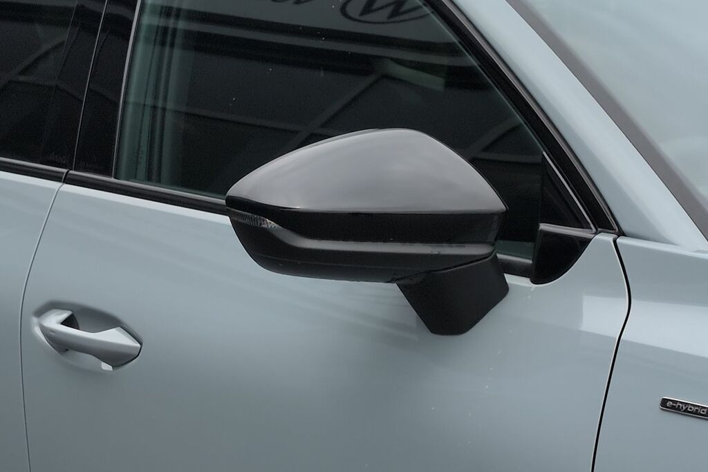 Audi Q3 1.5 E-hybrid Launch Edition S Tronic Black #20