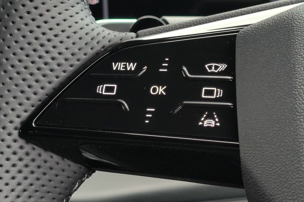 Audi Q3 1.5 E-hybrid Launch Edition S Tronic Black #16