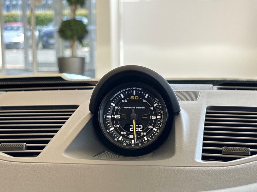 Porsche 911 T 4 Seat Black #18