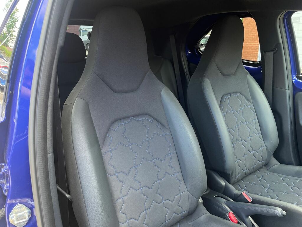 Toyota Aygo X Edge #27