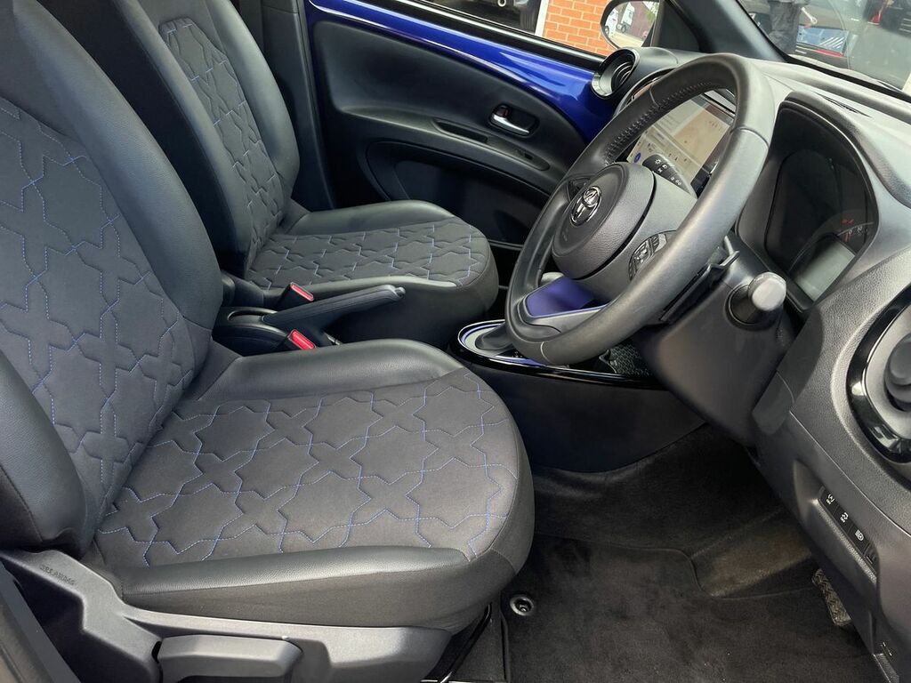Toyota Aygo X Edge #28