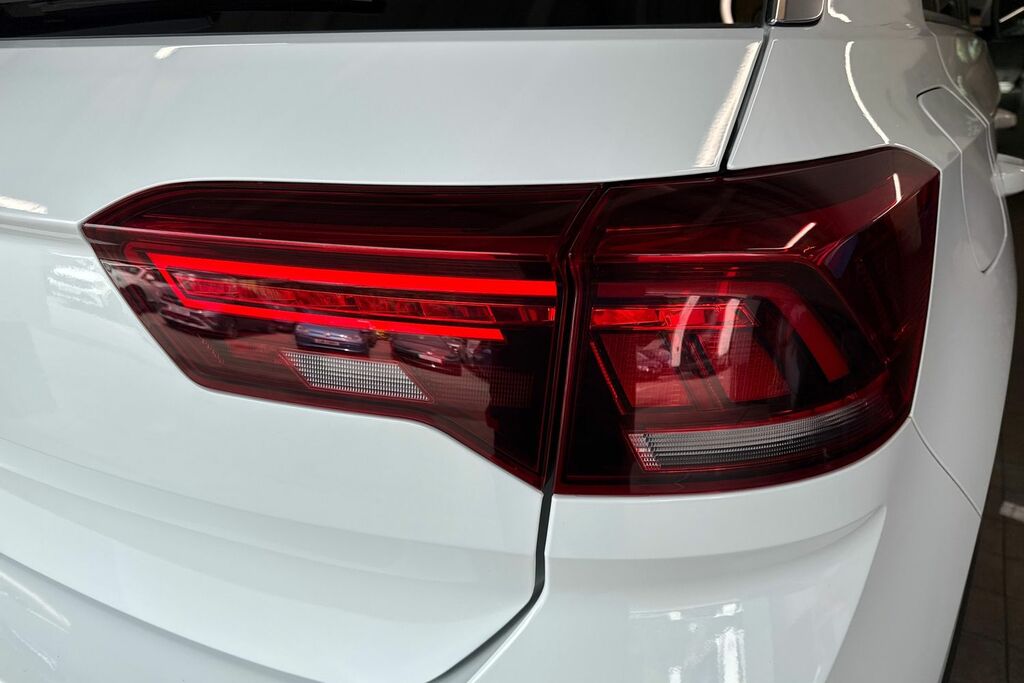 Volkswagen T-Roc Life Silver #18