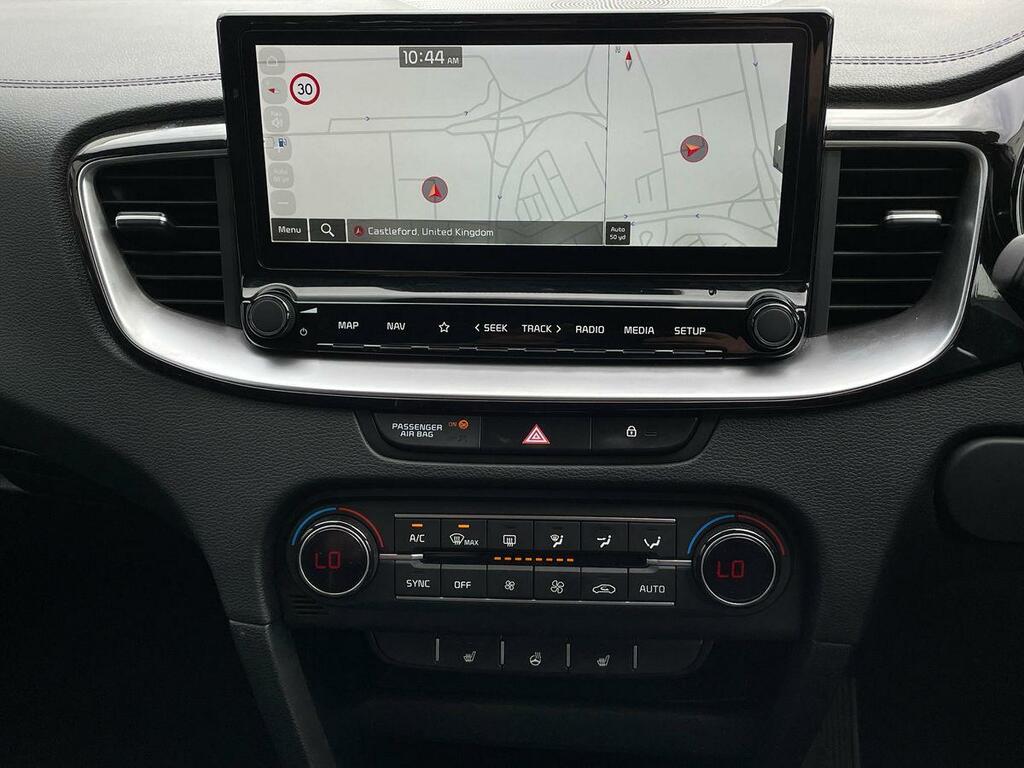 Kia Ceed 1.5 T Gdi 3 Hatchback Dct Grey #14