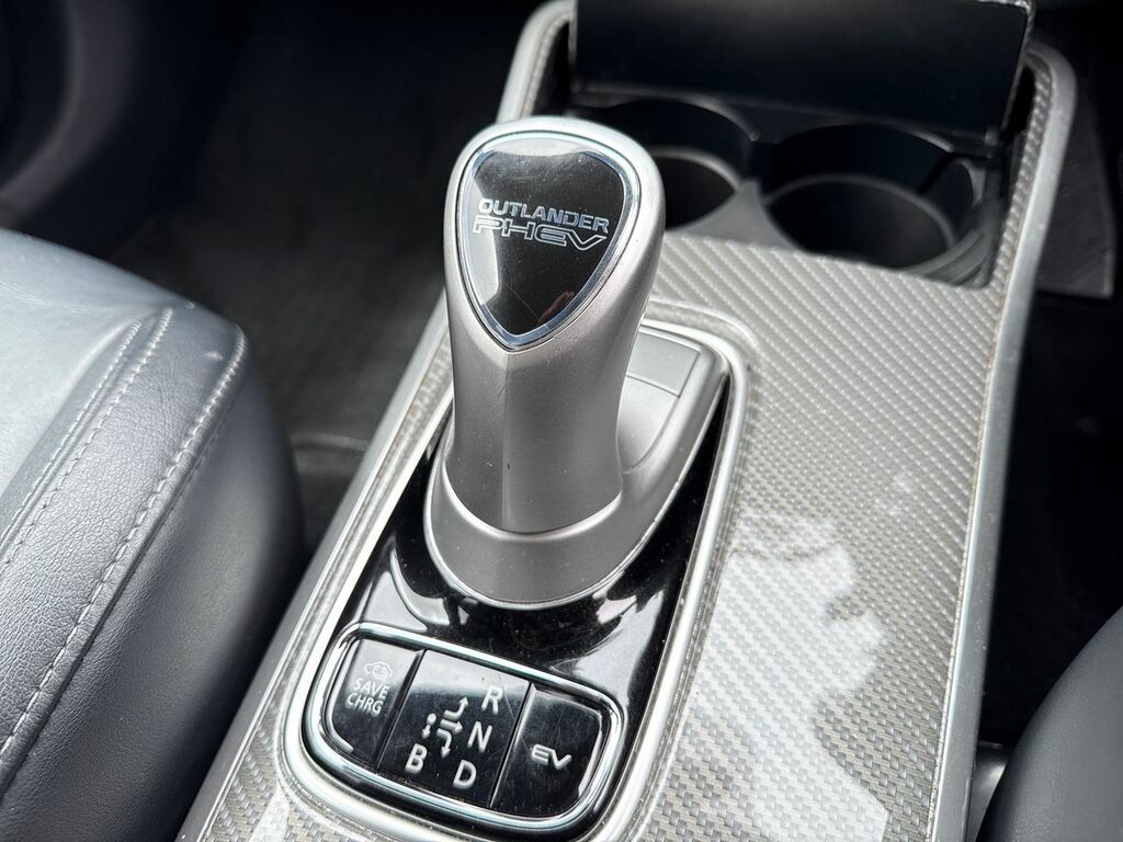 Mitsubishi Outlander 2.4L Juro Black #35