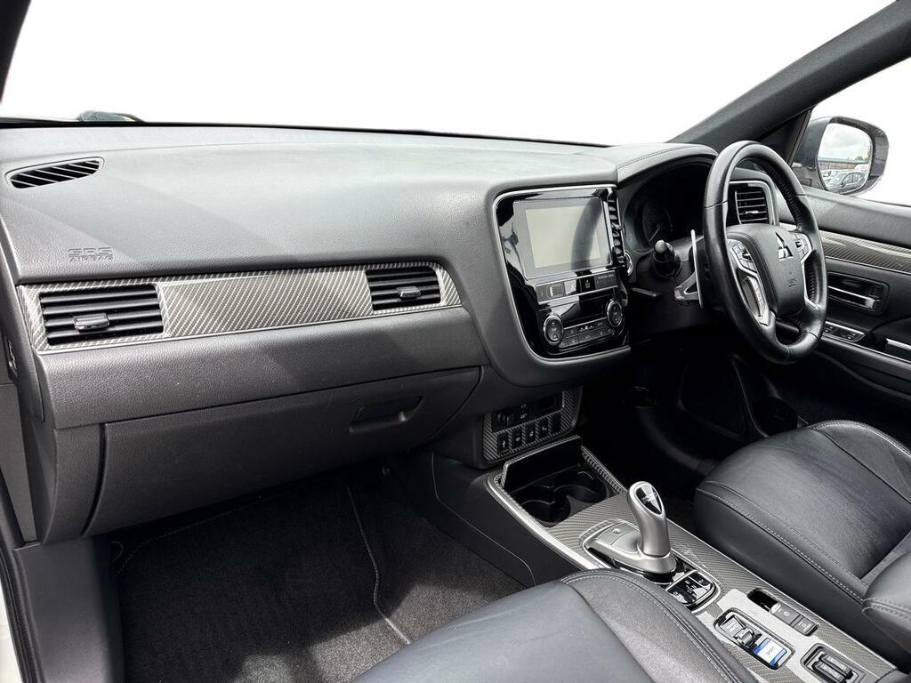 Mitsubishi Outlander 2.4L Juro Black #2