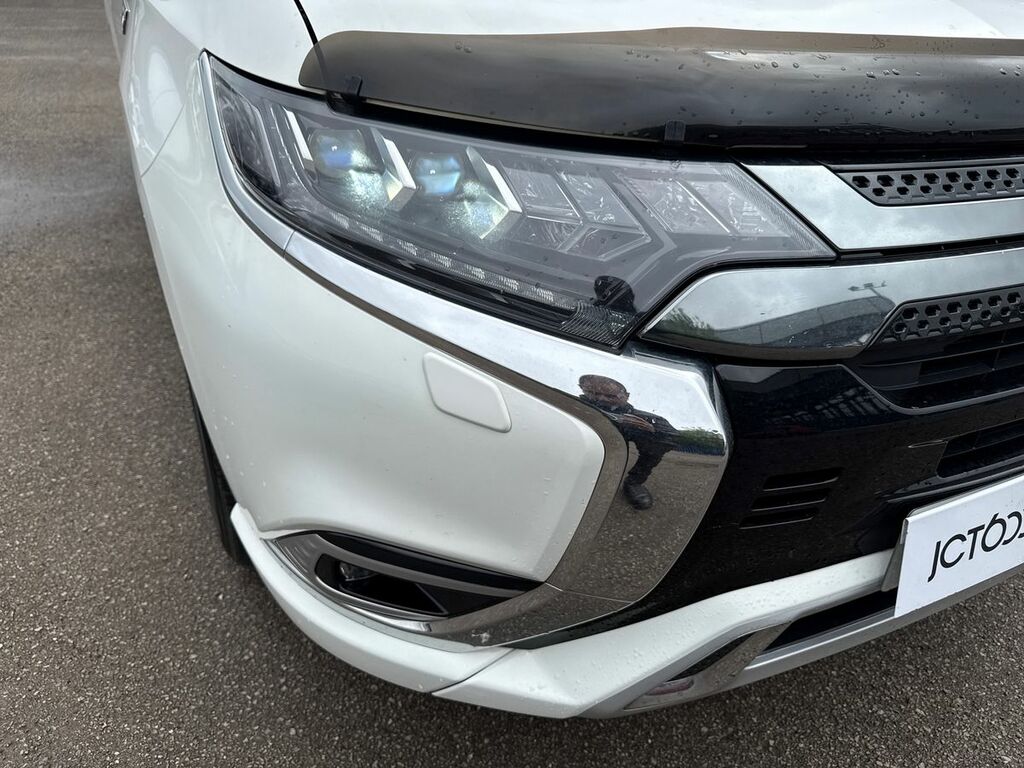 Mitsubishi Outlander 2.4L Juro Black #32