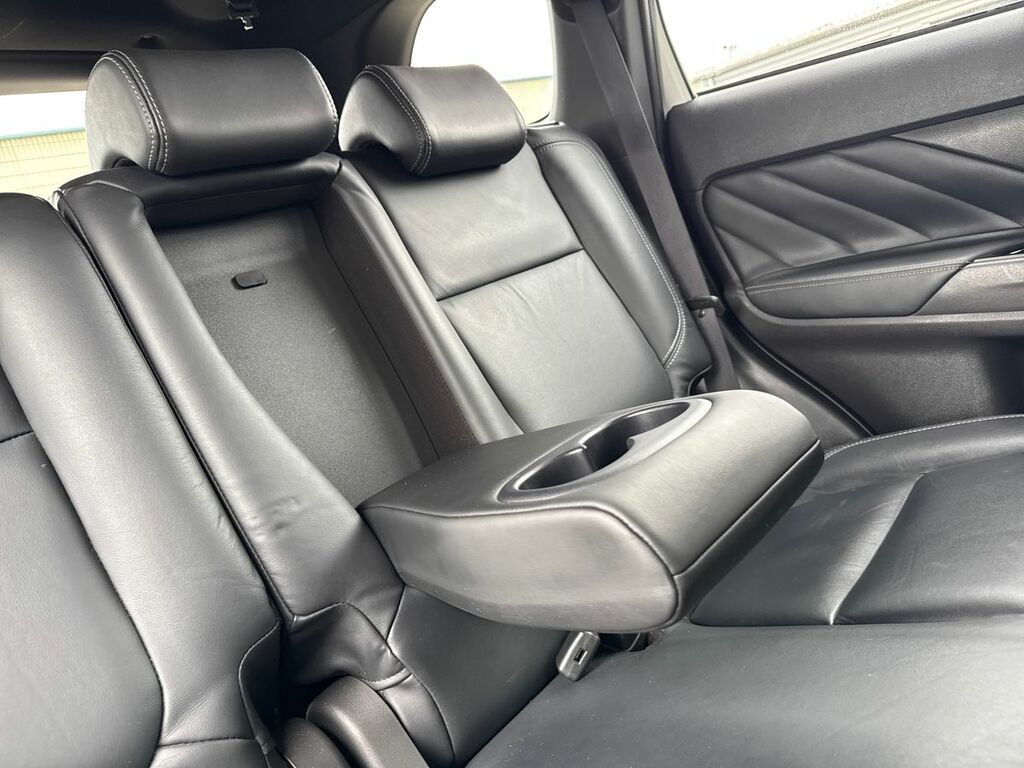 Mitsubishi Outlander 2.4L Juro Black #26