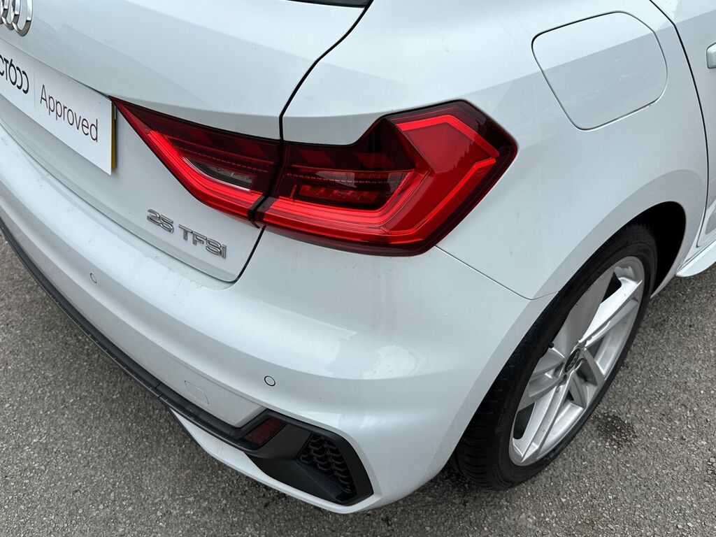 Audi A1 S Line 30 Tfsi 110 Ps S Tronic Grey #18