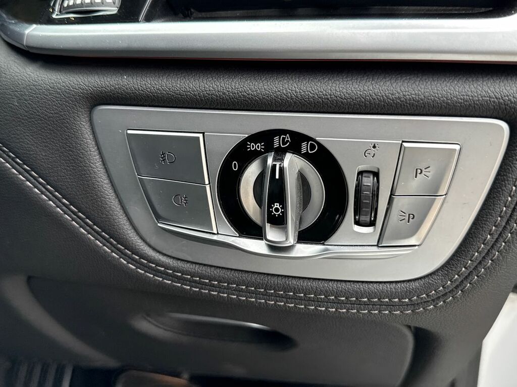 BMW 7 Series M Sport Black #33