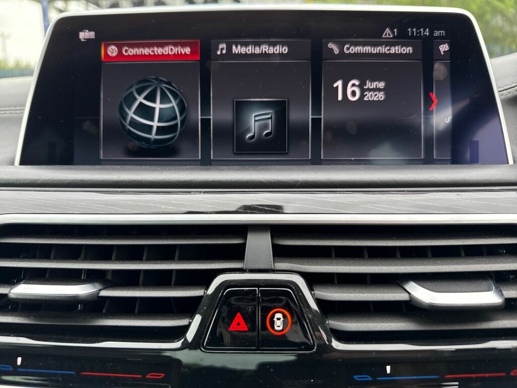 BMW 7 Series M Sport Black #43