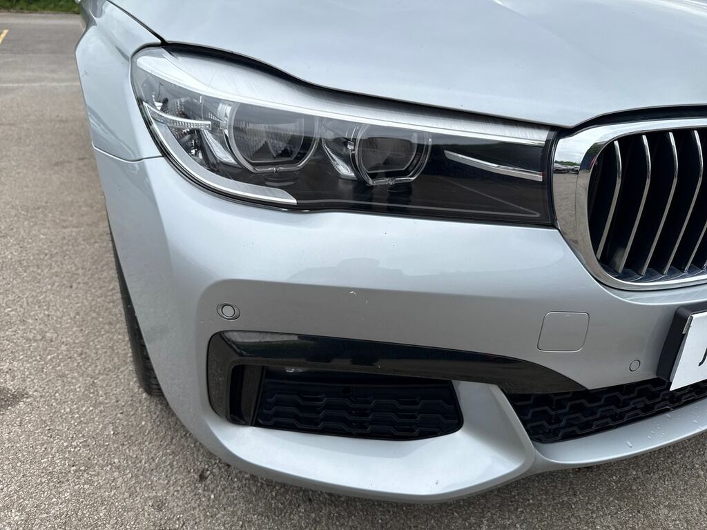 BMW 7 Series M Sport Black #19