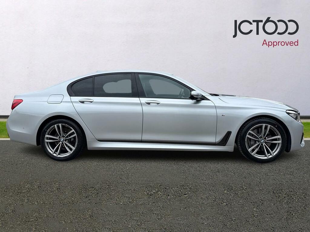 BMW 7 Series M Sport Black #4