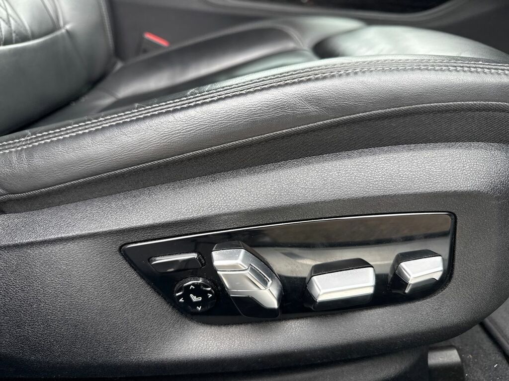 BMW 7 Series M Sport Black #29