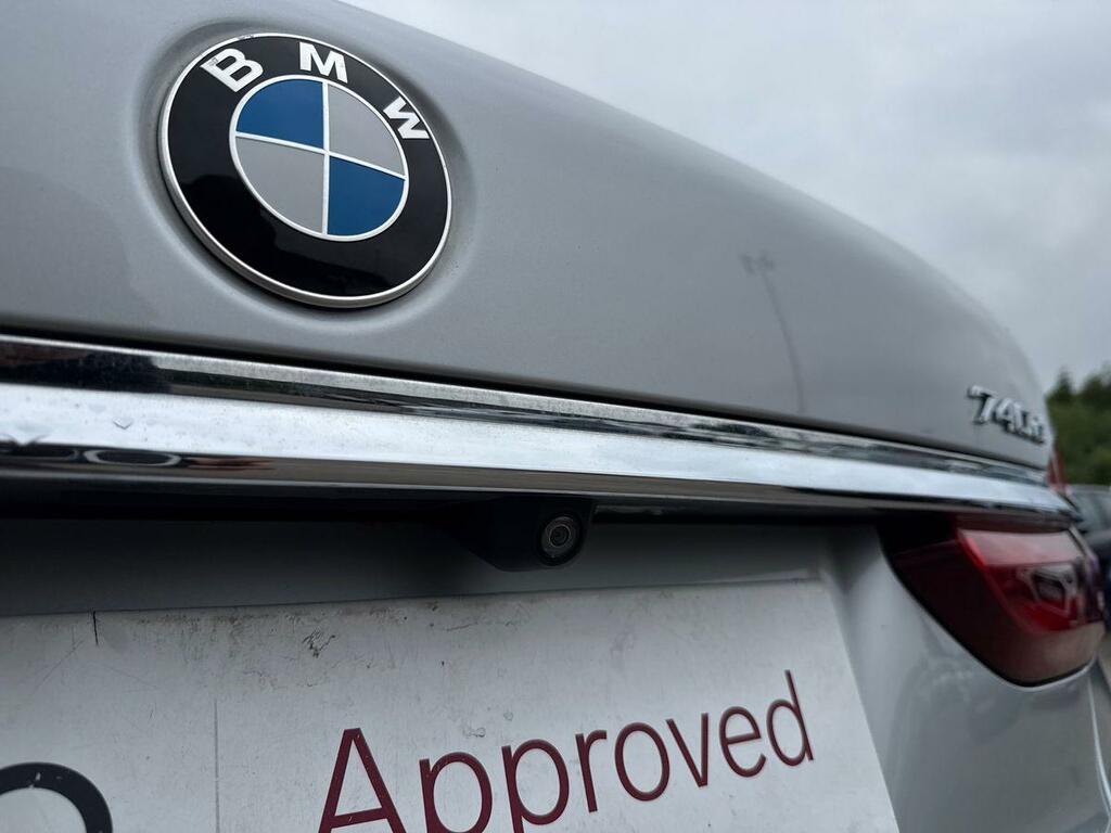 BMW 7 Series M Sport Black #23