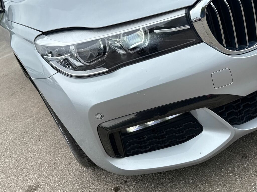 BMW 7 Series M Sport Black #37