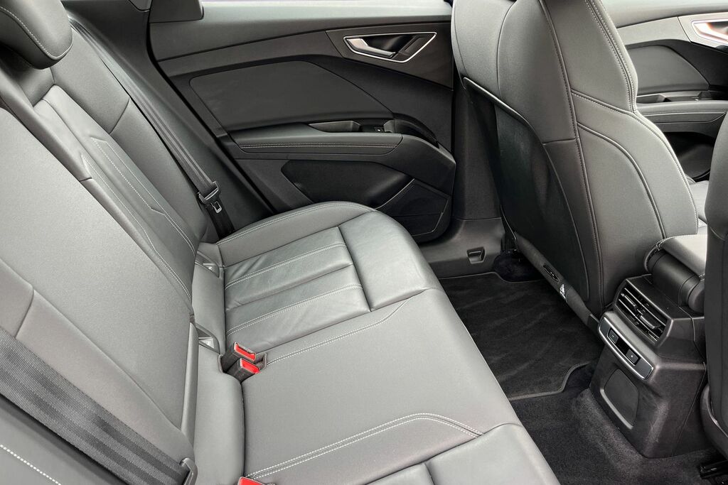 Audi Q4 E Tron 210Kw 45 82Kwh Black Edition Grey #47