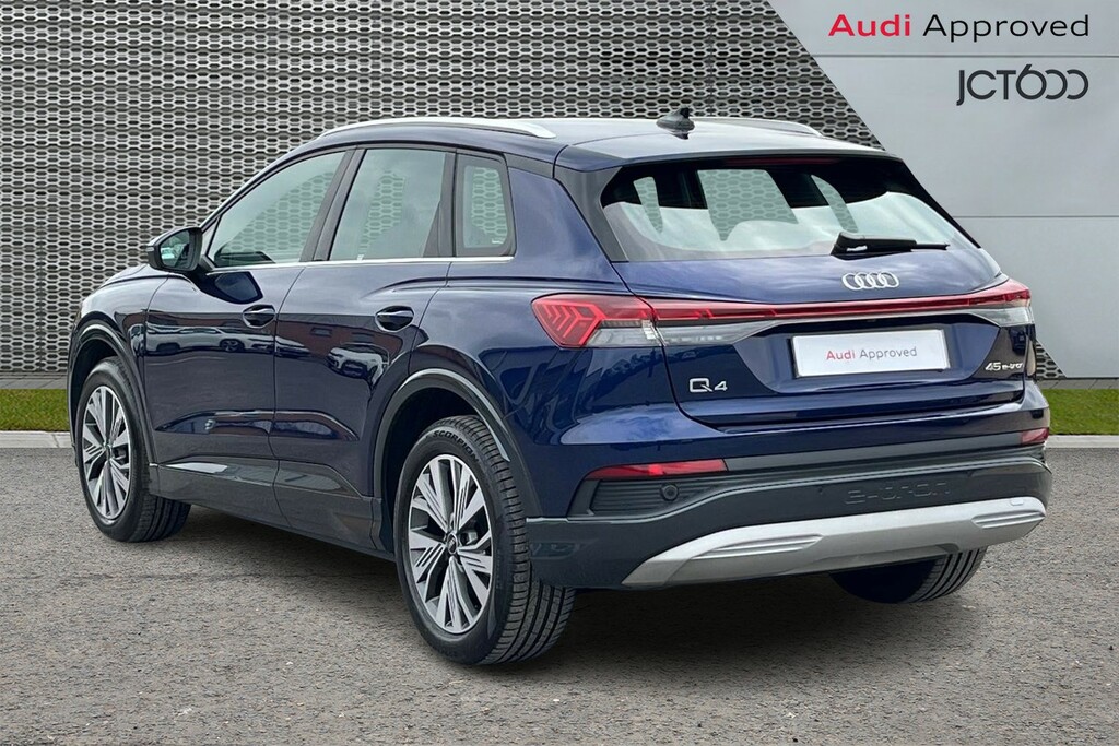 Audi Q4 E Tron 210Kw 45 82Kwh Black Edition Grey #3