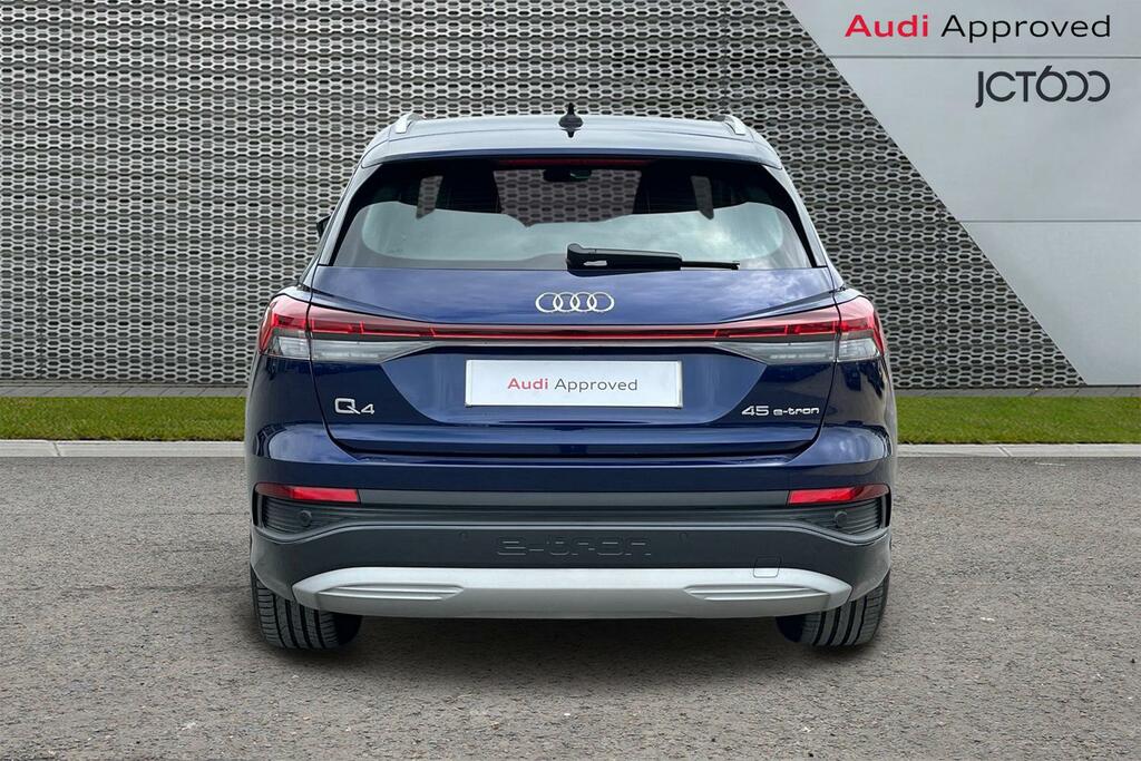 Audi Q4 E Tron 210Kw 45 82Kwh Black Edition Grey #7
