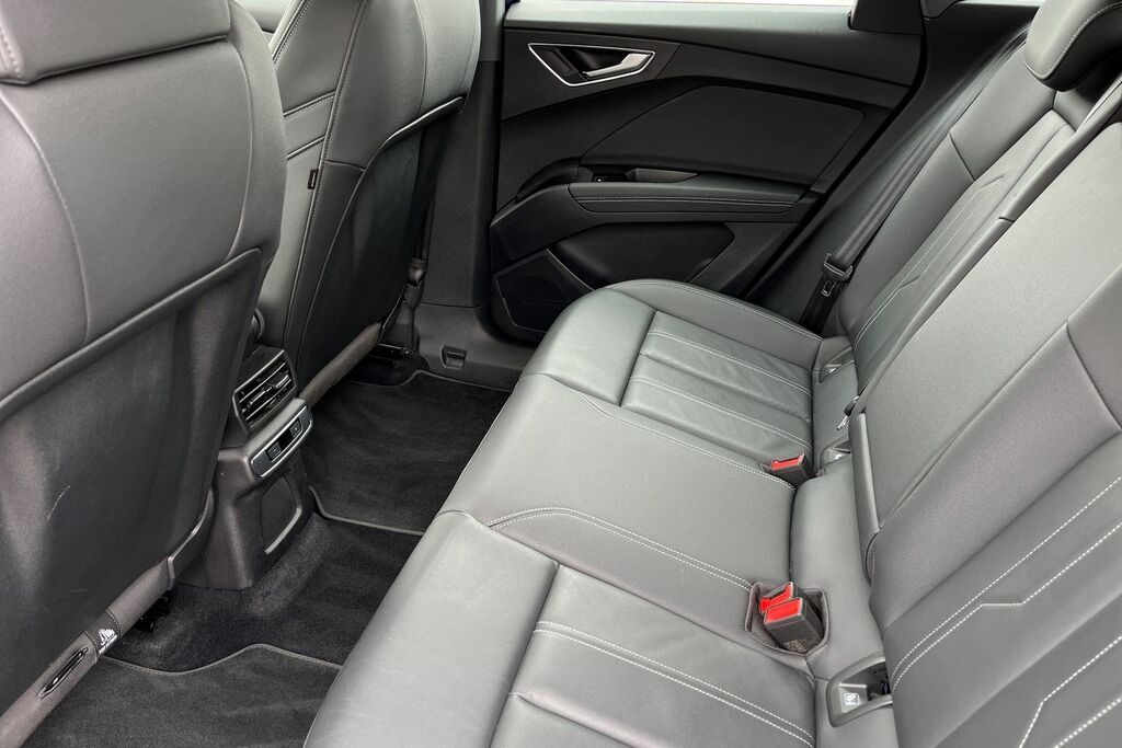 Audi Q4 E Tron 210Kw 45 82Kwh Black Edition Grey #45