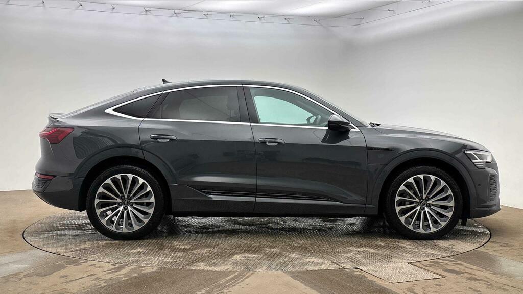 Audi Q8 e tron Audi S Line 55 E-tron Quattro 300,00 Kw Black #4