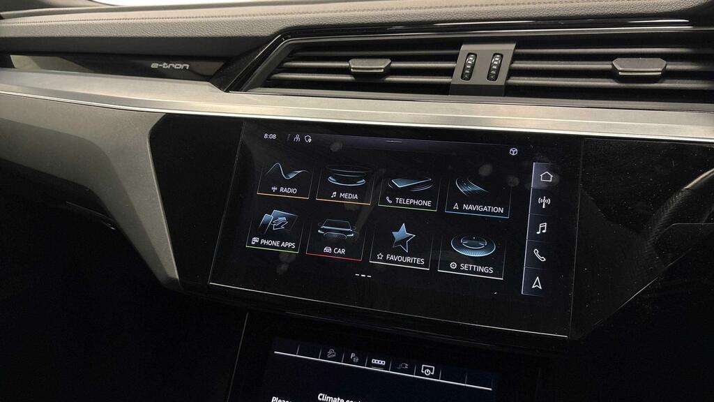 Audi Q8 e tron Audi S Line 55 E-tron Quattro 300,00 Kw Black #8