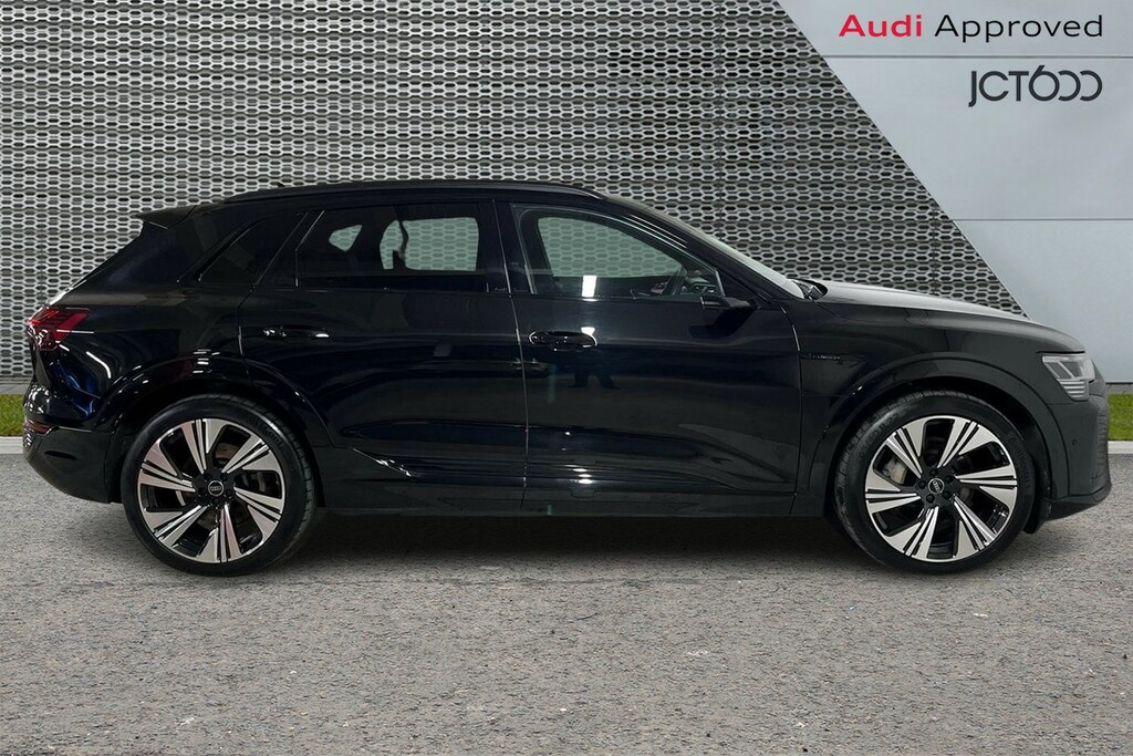 Audi Q8 e tron 55 Quattro 114Kwh Black Edition Grey #4