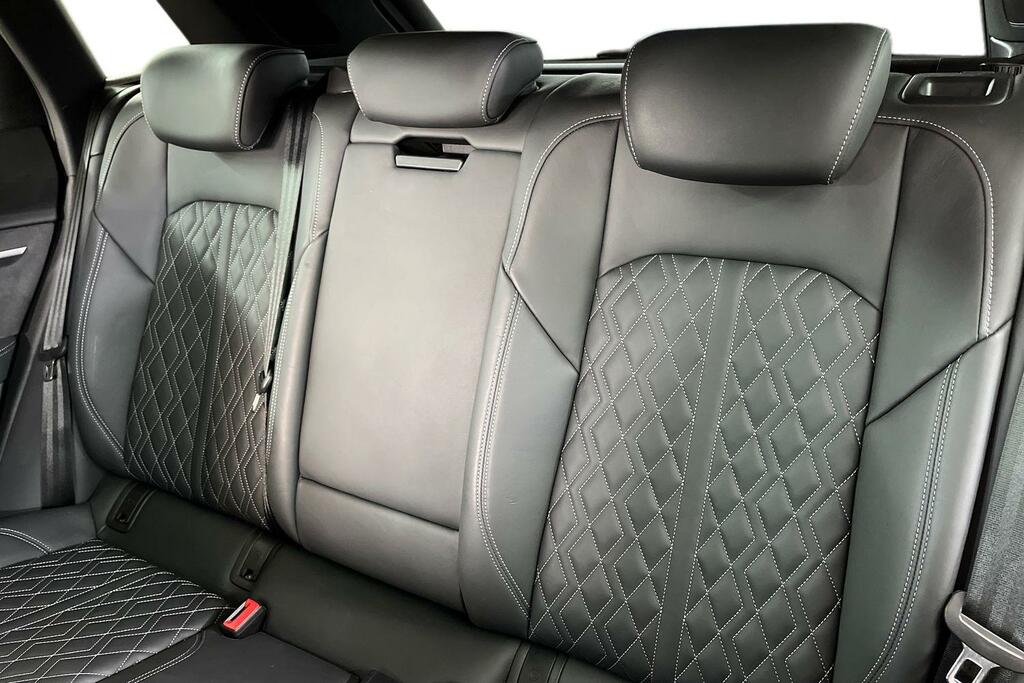Audi Q8 e tron 55 Quattro 114Kwh Black Edition Grey #9