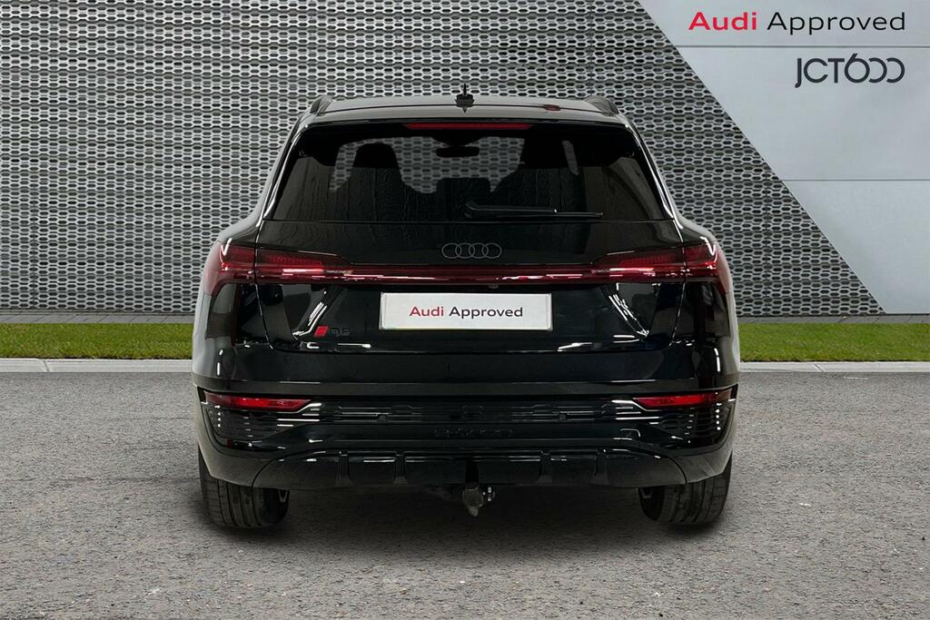 Audi Q8 e tron 55 Quattro 114Kwh Black Edition Grey #7