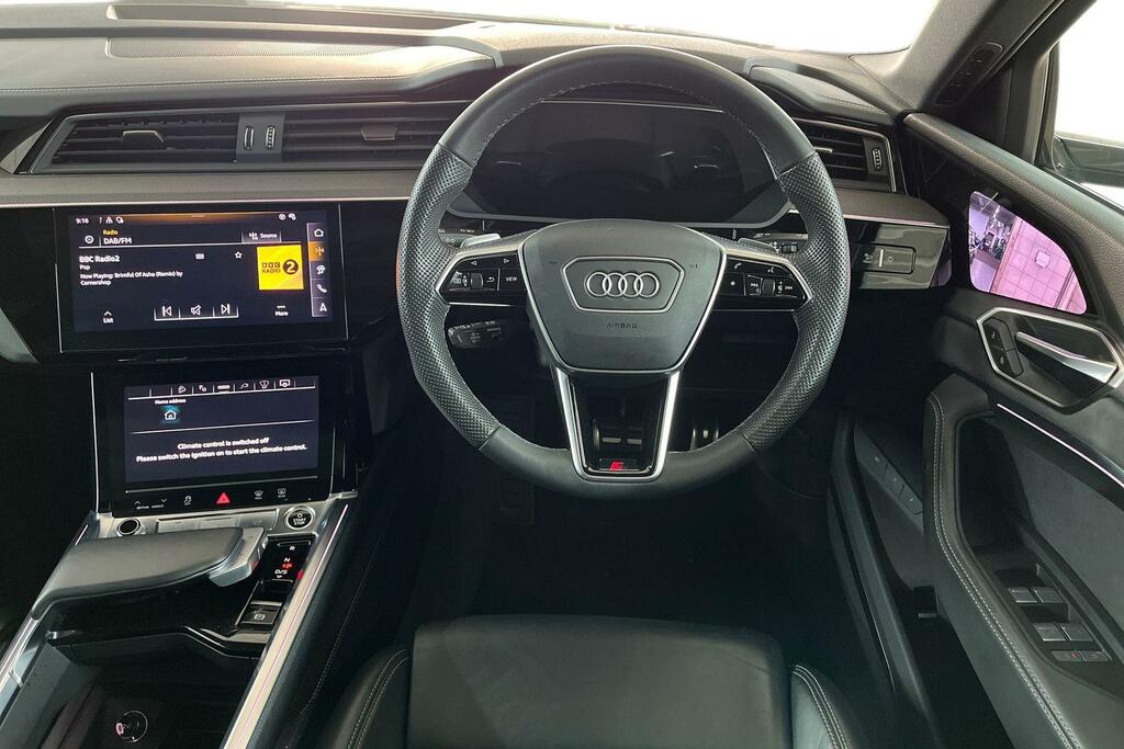 Audi Q8 e tron 55 Quattro 114Kwh Black Edition Grey #11