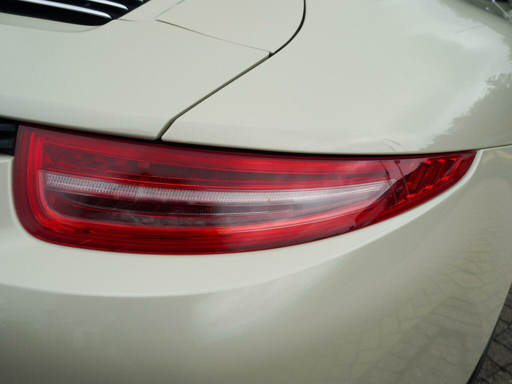 Porsche 911 911 Carrera 4S S-a Yellow #28