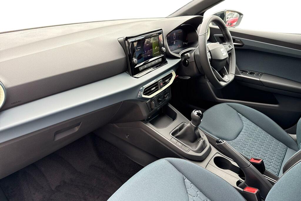 Seat Ibiza 1.0 Tsi 95 Se Technology White #2