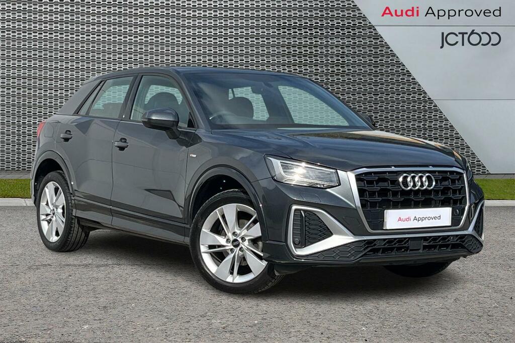 Audi Q2 1.5 Tfsi Cod 35 Black Edition Suv S Tro Blue #1