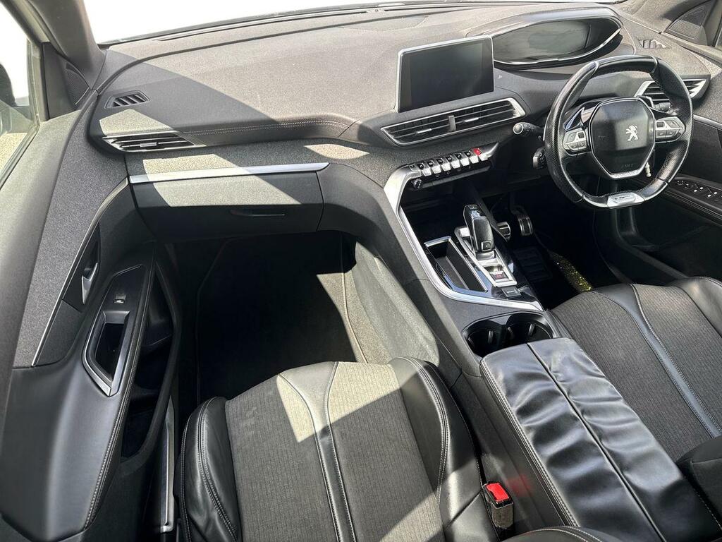 Peugeot 5008 1.2L Active Green #2