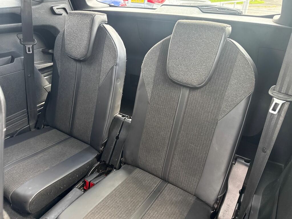 Peugeot 5008 1.2L Active Green #48