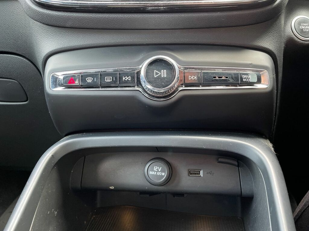 Volvo XC40 Xc40 Momentum T3 Black #24
