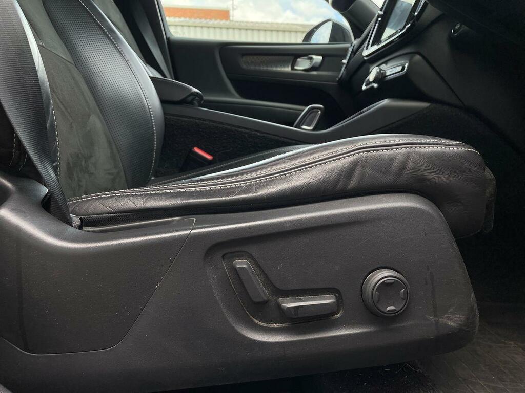 Volvo XC40 Xc40 Momentum T3 Black #31