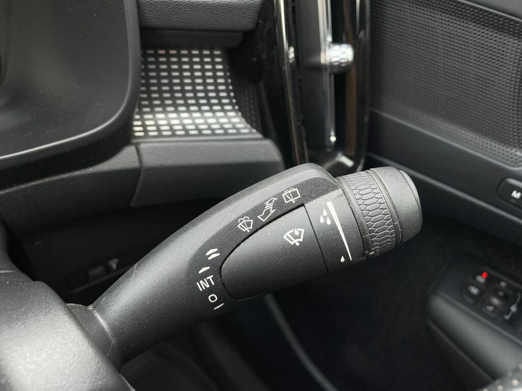 Volvo XC40 Xc40 Momentum T3 Black #20