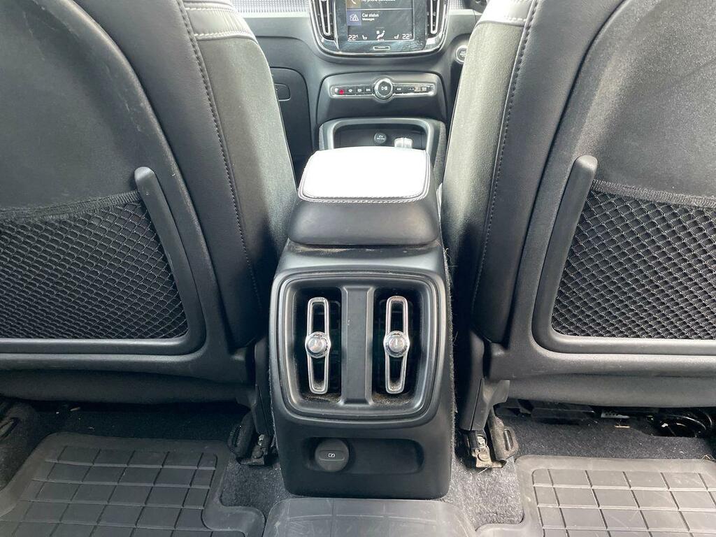 Volvo XC40 Xc40 Momentum T3 Black #37